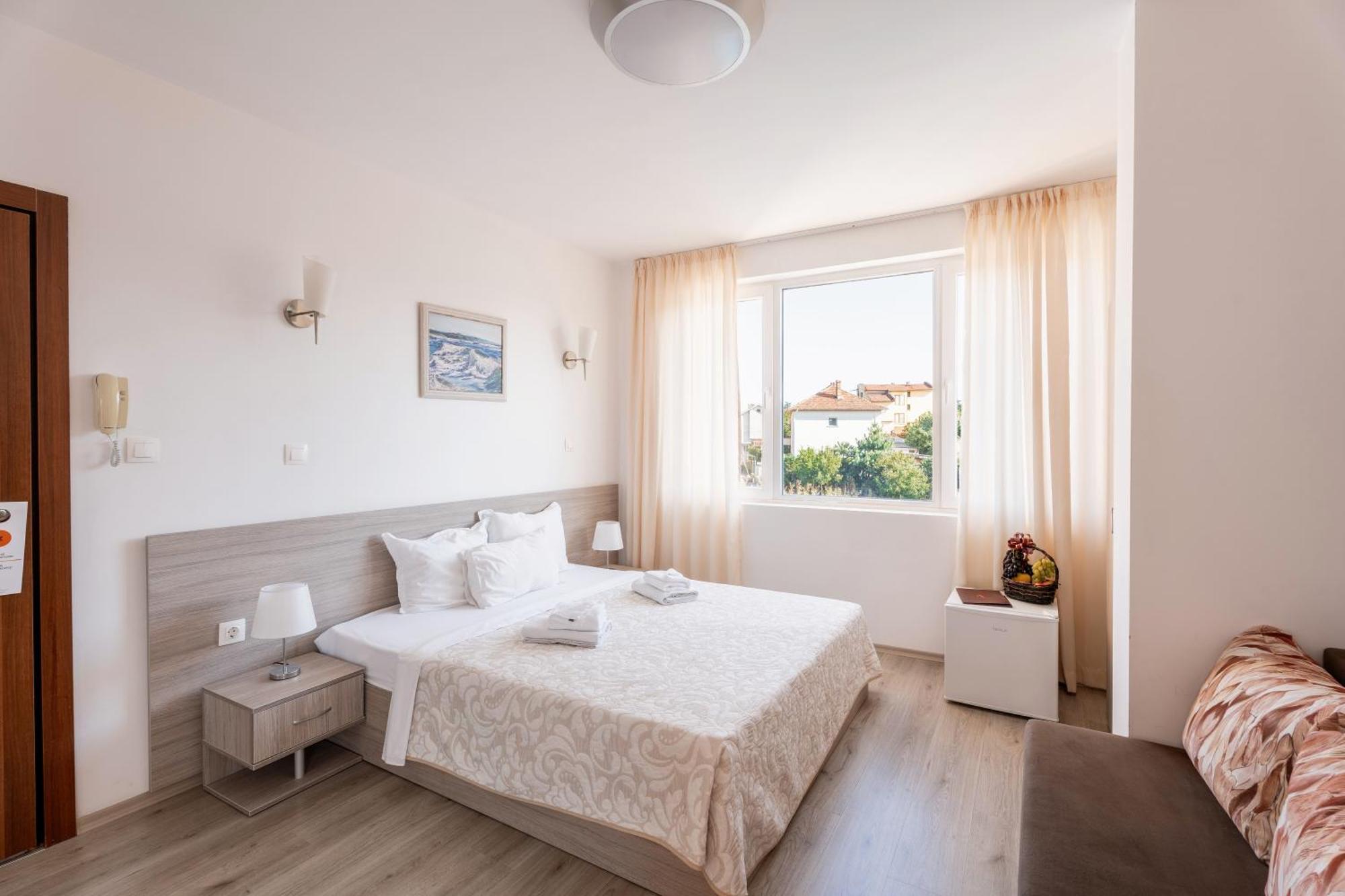 Boutique Wellness Hotel Ambrosia Chernomorets Exterior photo