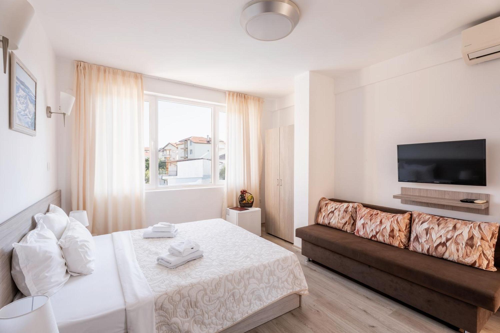 Boutique Wellness Hotel Ambrosia Chernomorets Exterior photo